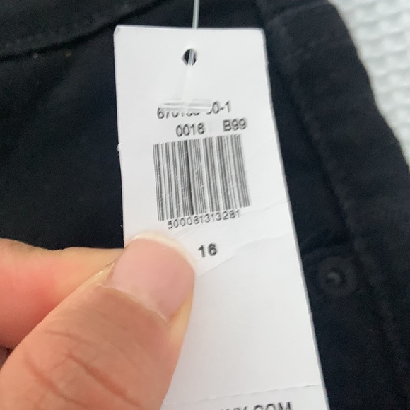 Old navy denim women’s short size 16 - Picture 2 of 4